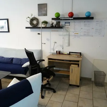 Beautiful Im Zentrum Von Apartament